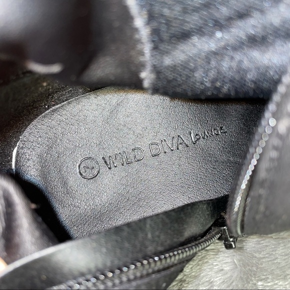 Wild Diva Black Faux Suede Over The Knee Boots Size 7 Flat Slouchy Zip Up OTK - Picture 11 of 13